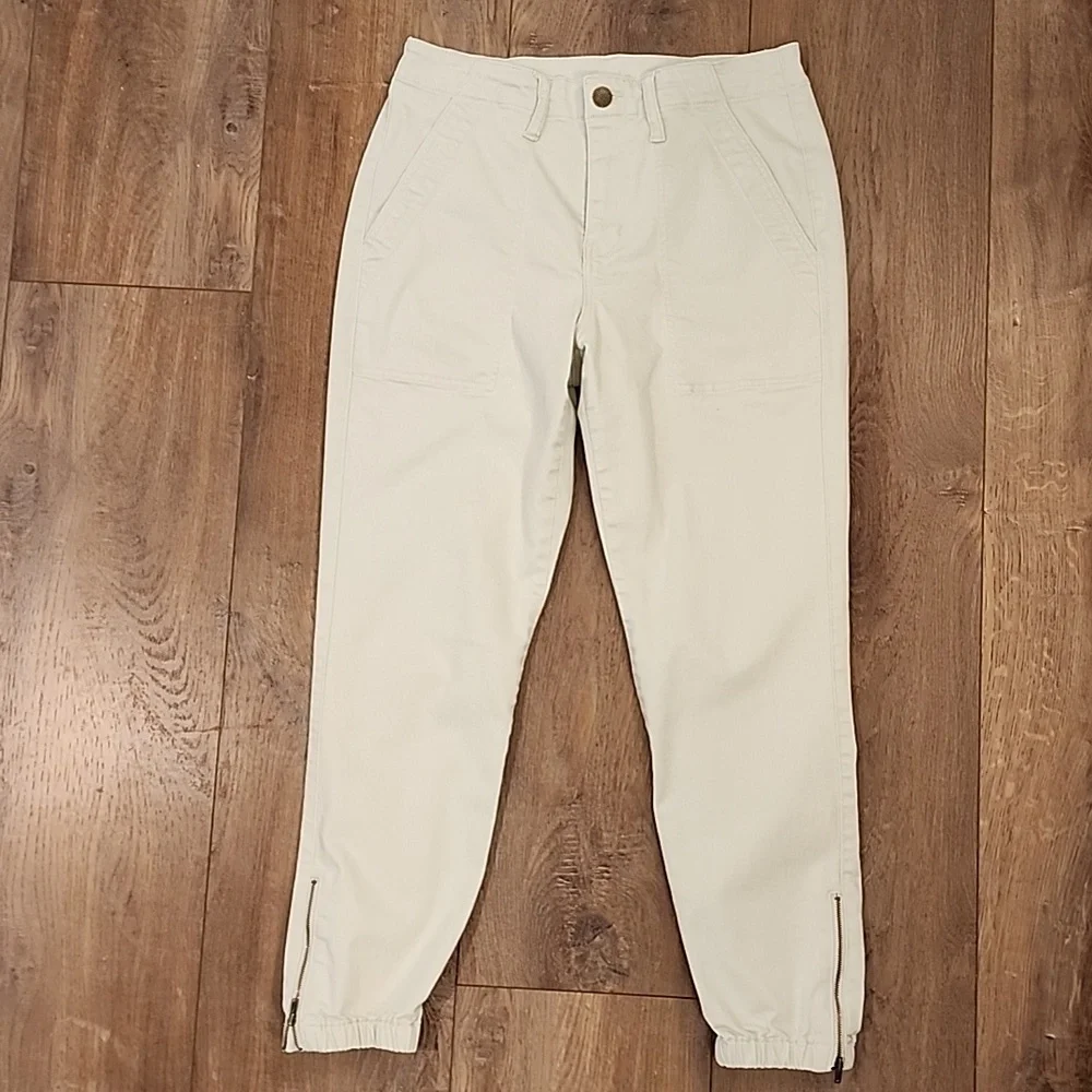 Cabi Compass Pant Oyster Beige Utility Joggers Zipper Ankle Style 6265 Size 6